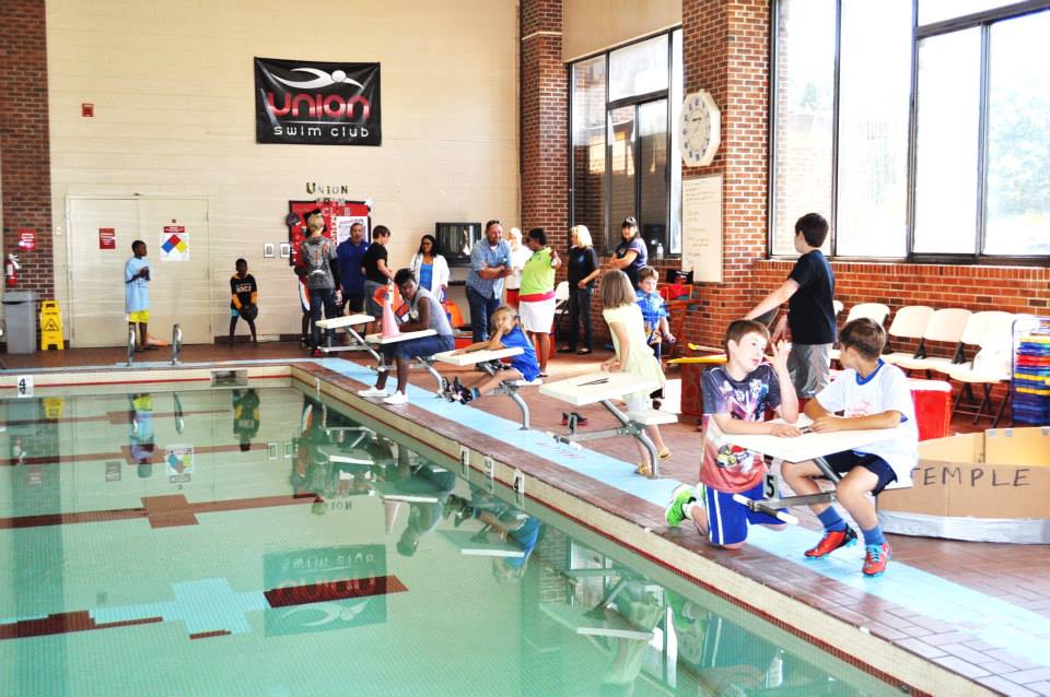 Cardboard Boat Regatta 2013 Photo 10