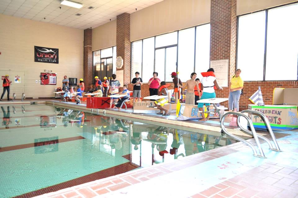 Cardboard Boat Regatta 2013 Photo 18