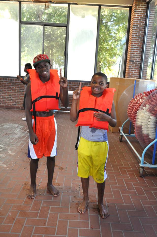 Cardboard Boat Regatta 2013 Photo 27