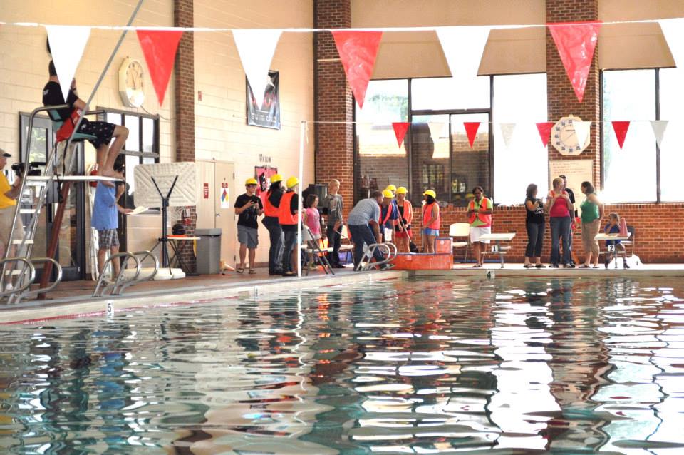 Cardboard Boat Regatta 2013 Photo 28