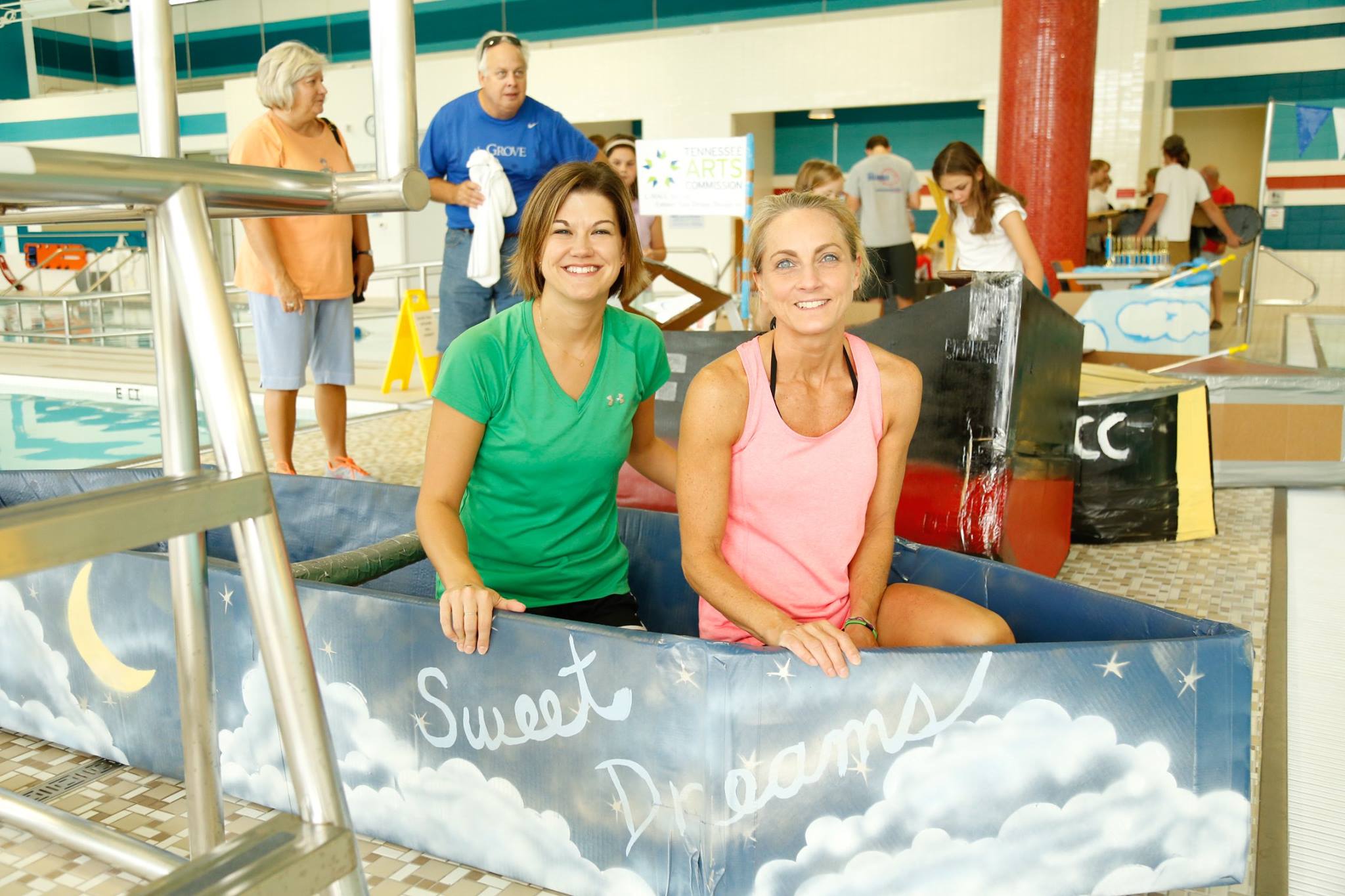 Cardboard Boat Regatta 2015 Photo 12