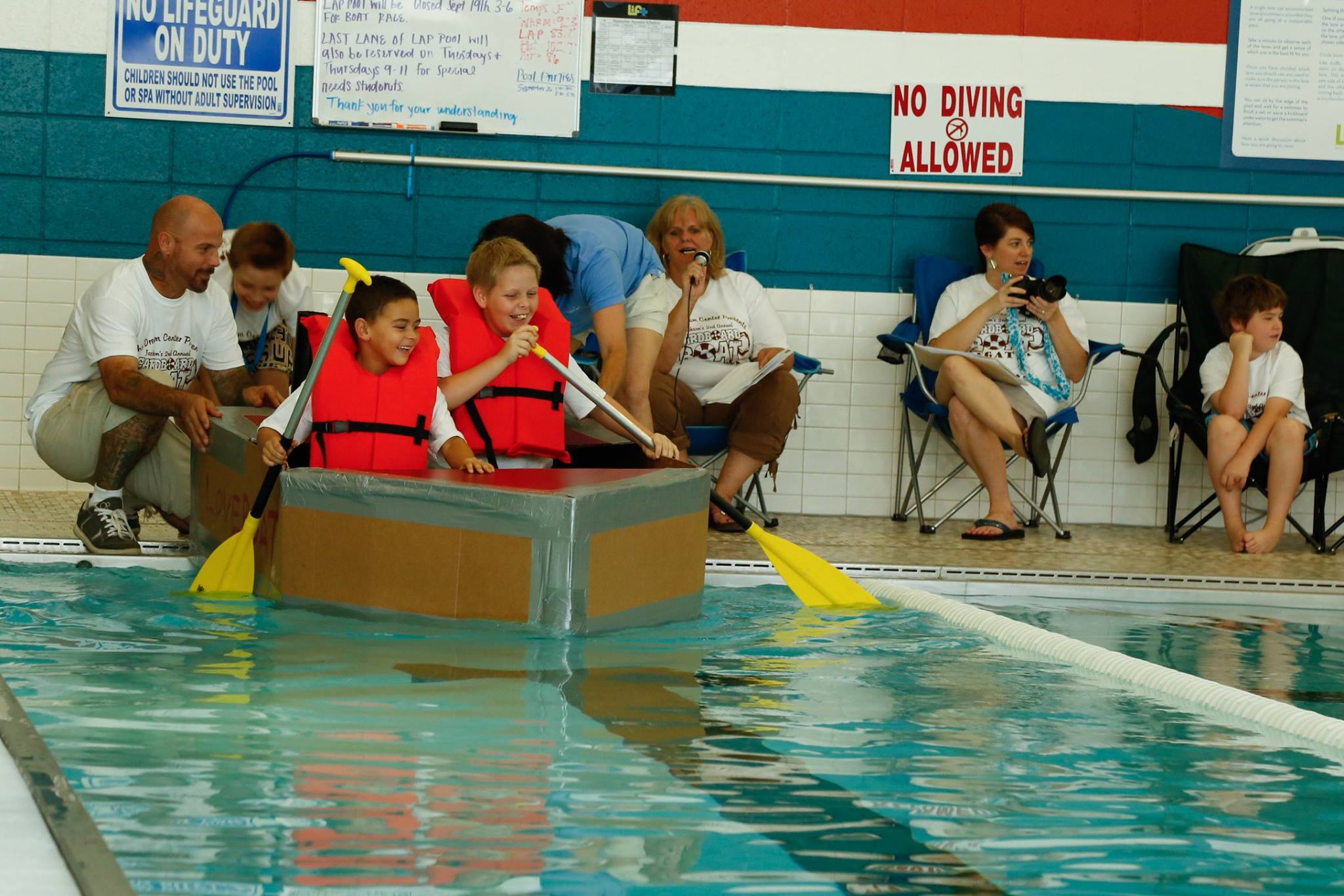 Cardboard Boat Regatta 2015 Photo 24