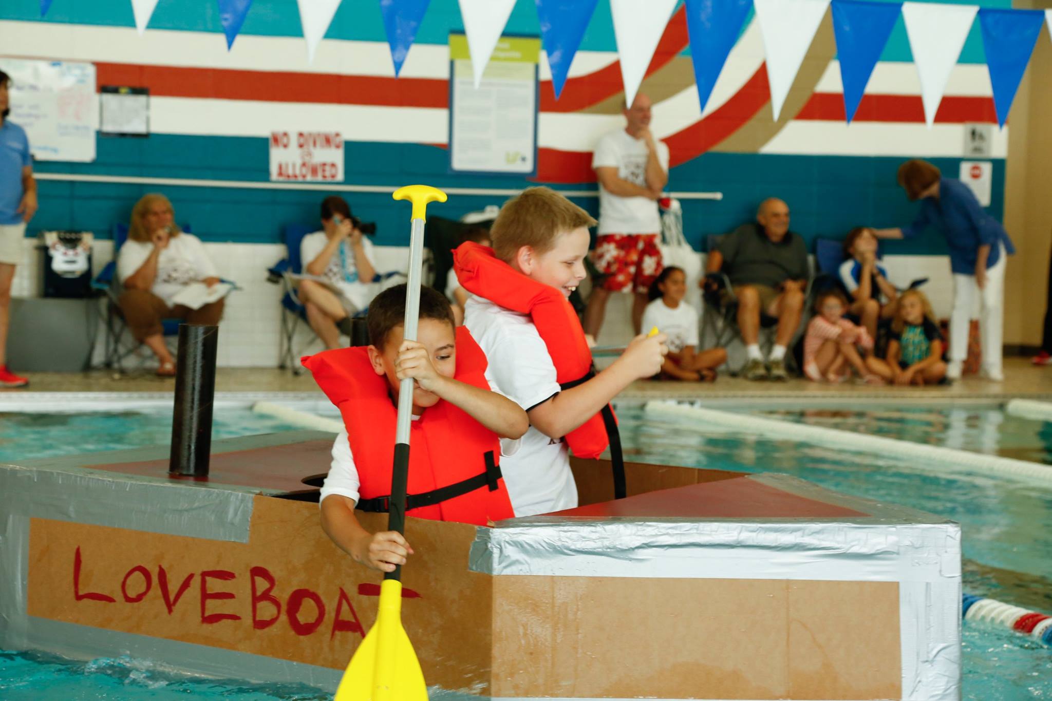 Cardboard Boat Regatta 2015 Photo 27