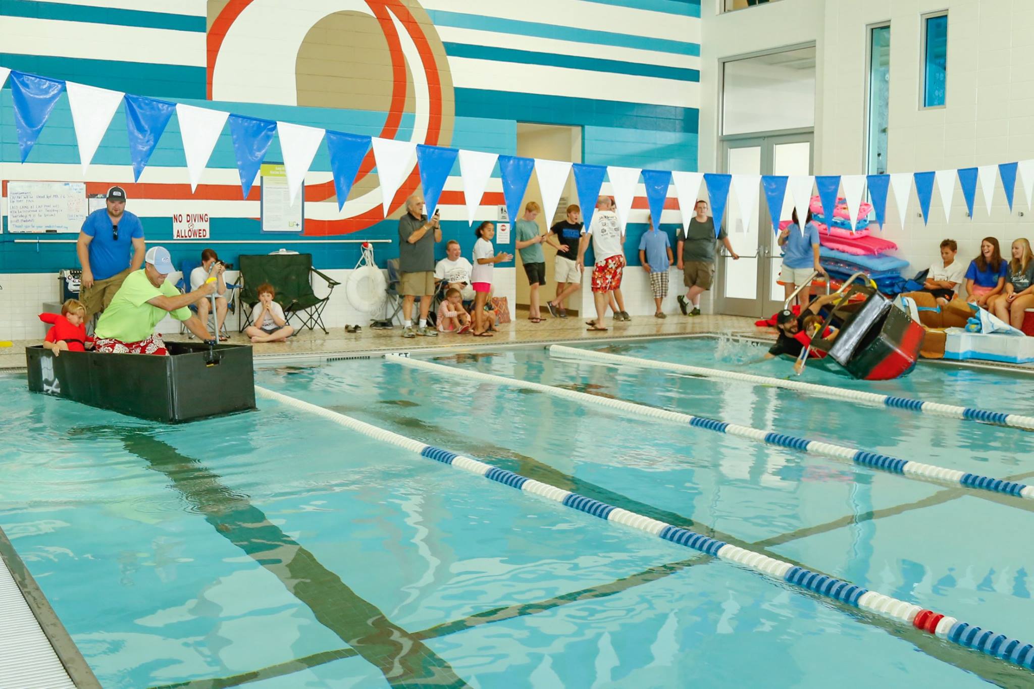 Cardboard Boat Regatta 2015 Photo 33